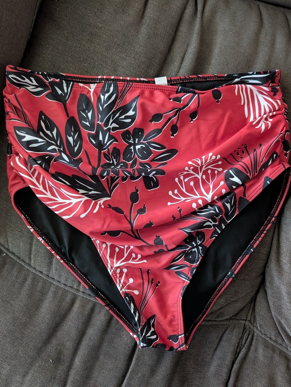 Women’s High-Waist Floral Swim Bottoms - Red/Black
